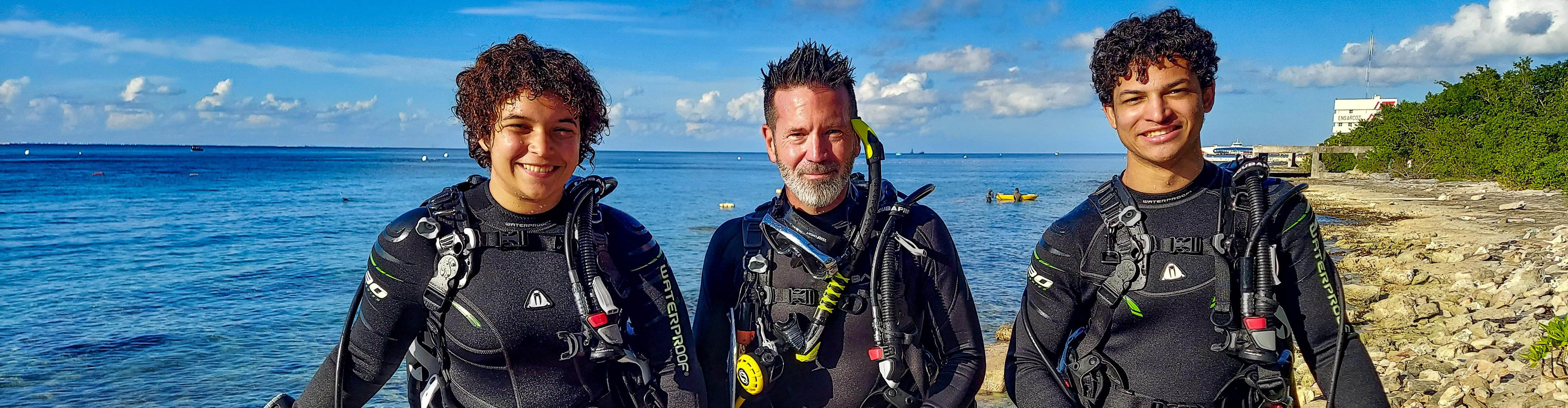 Cozumel Dive Academy Interns